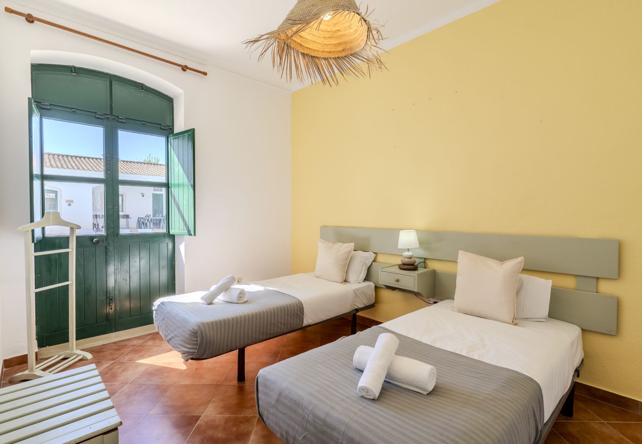 Appartement in Paderne - #358 Quinta Brito Lima A by Home Holidays