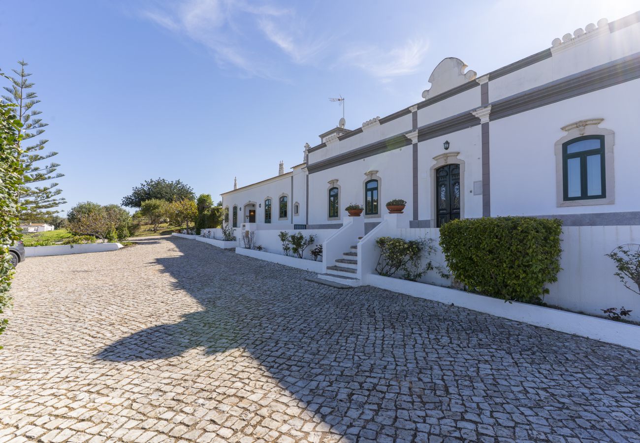 Appartement in Paderne - #358 Quinta Brito Lima A by Home Holidays
