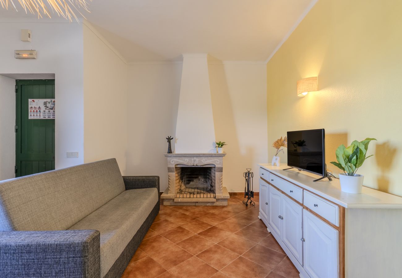 Appartement in Paderne - #359 Quinta Brito Lima B by Home Holidays