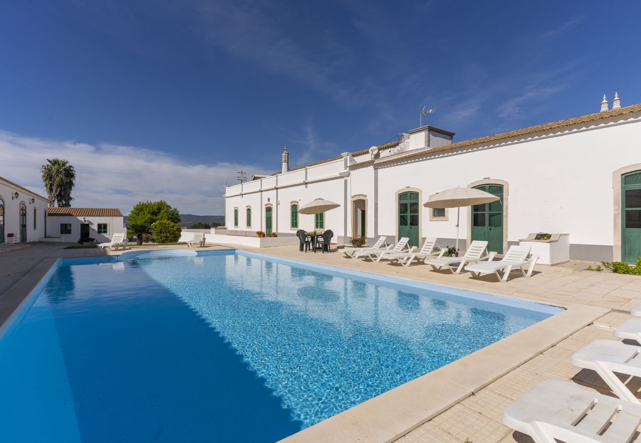 Appartement in Paderne - #359 Quinta Brito Lima B by Home Holidays
