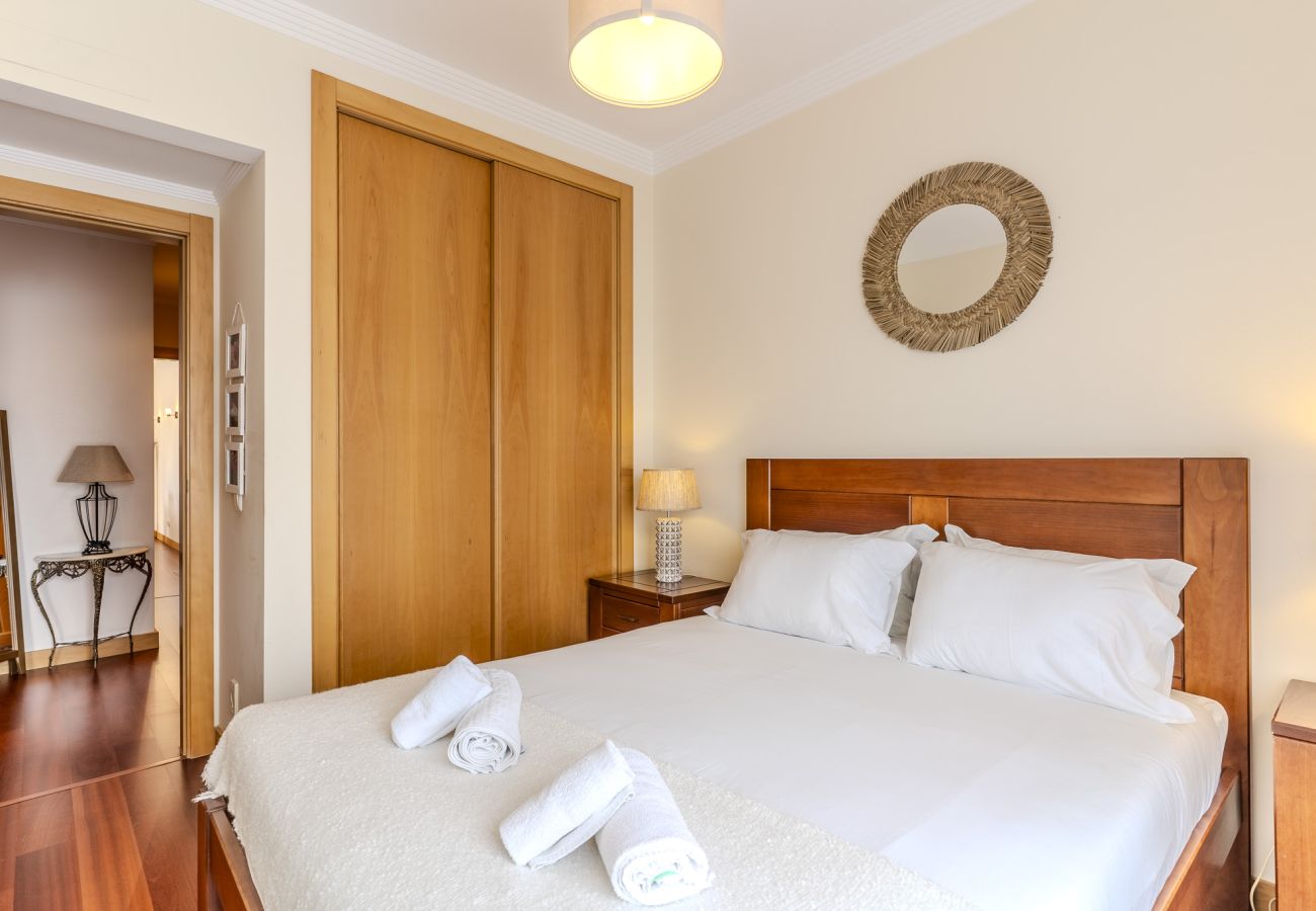 Appartement in Albufeira - #337 Great 2BR Apartment | Terrace in Albufeira