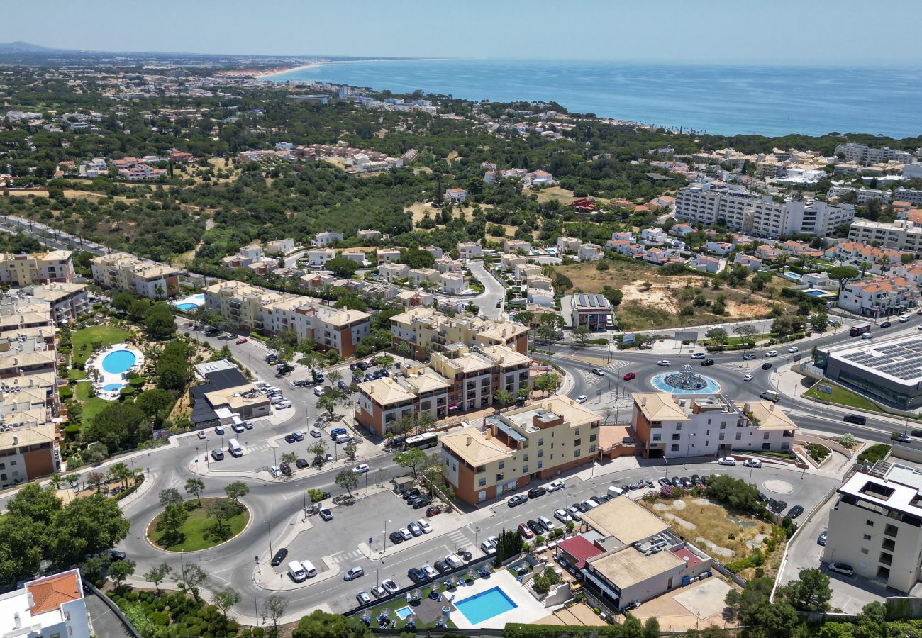 Appartement in Albufeira - #353 T2 Apartment Central Albufeira |Pool & Terrace