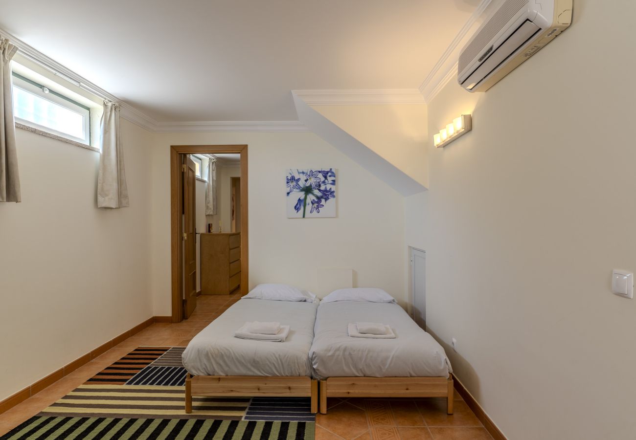 Villa in Albufeira - #346 Family Villa in Albufeira | Pool, BBQ & AC