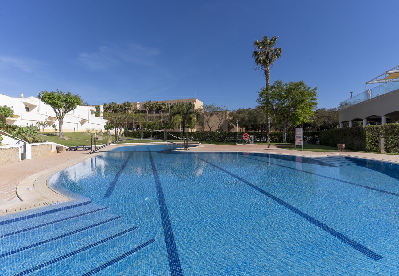 Villa in Albufeira - #346 Family Villa in Albufeira | Pool, BBQ & AC