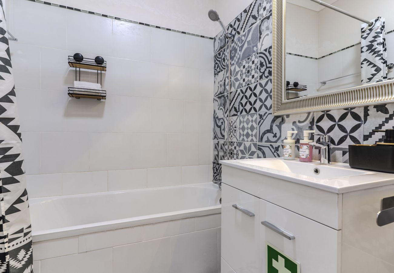 Appartement in Albufeira - #365 Old Town Albufeira Apartment | Pool Access