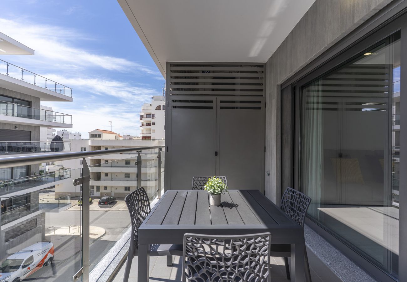 Appartement in Quarteira - #371 Sunny Quarteira Apartment | Near the Beach
