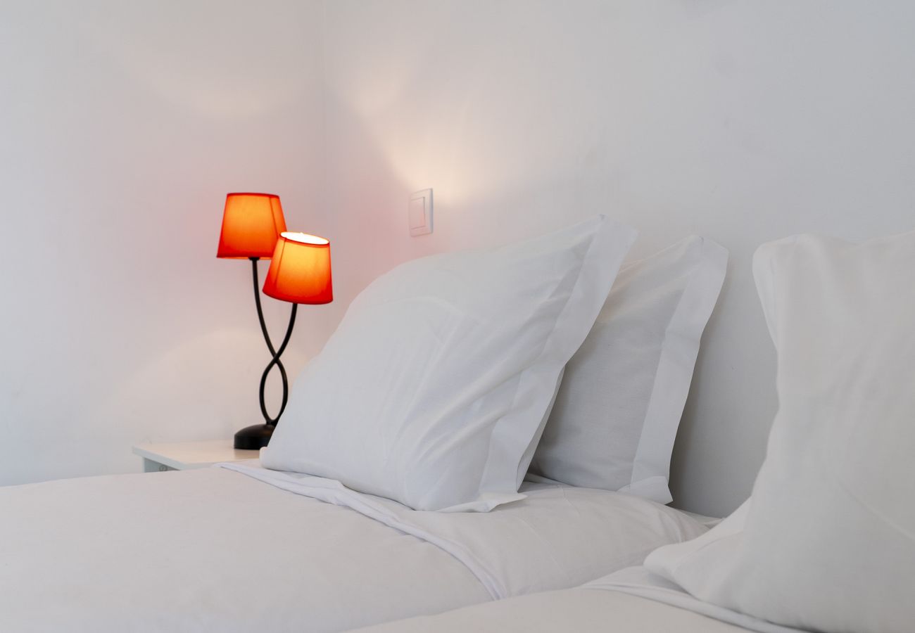 Appartement in Albufeira - #372 Sunny Balcony Retreat | Pool & 3 Bedrooms