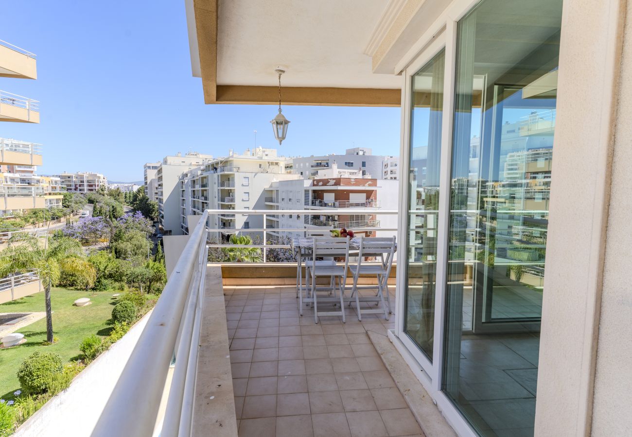 Appartement in Portimão - #377 Sunny Portimão Apartment | Pool & Balcony