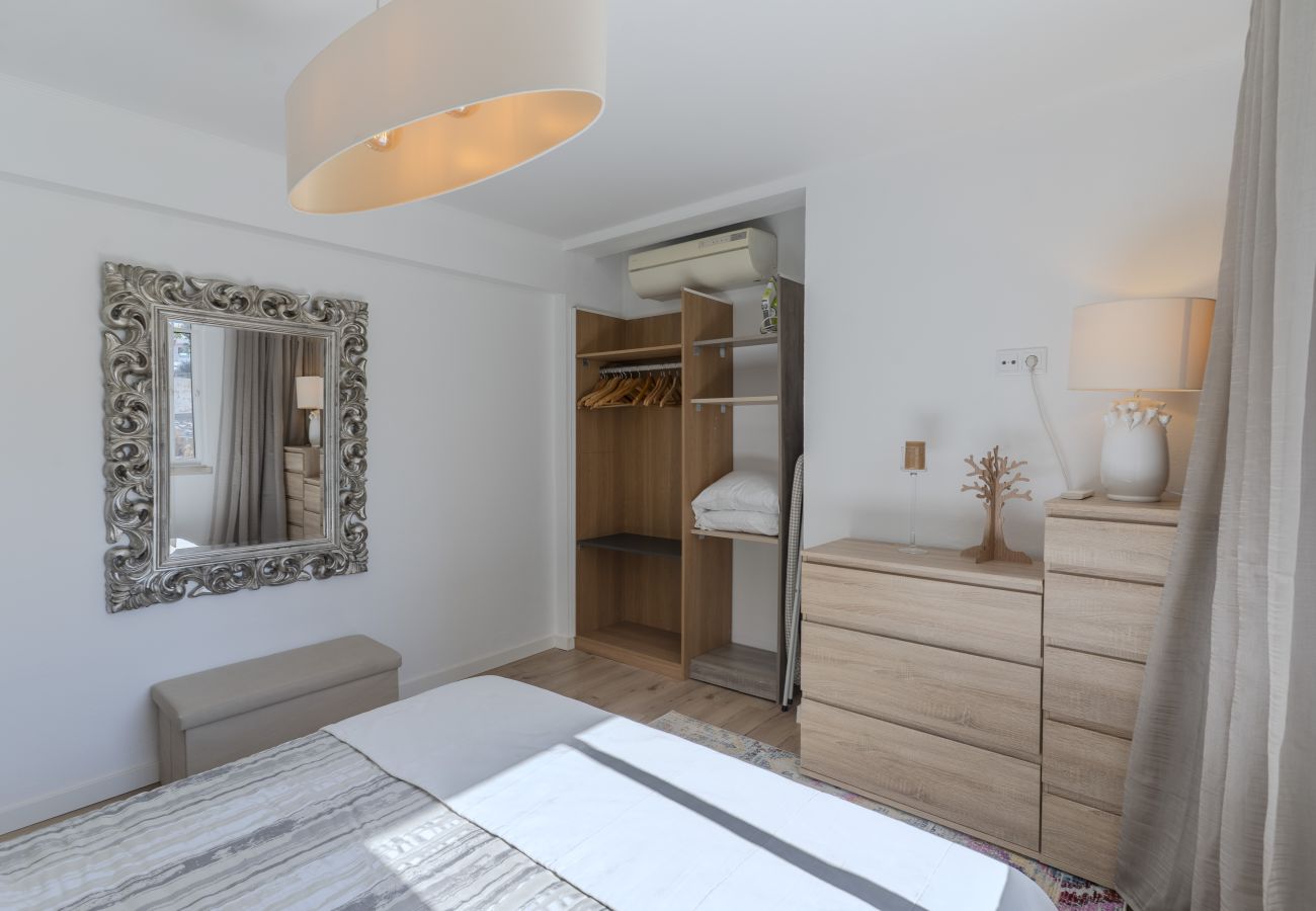 Appartement in Albufeira - #381 Sunny Apartment in the Heart of Albufeira