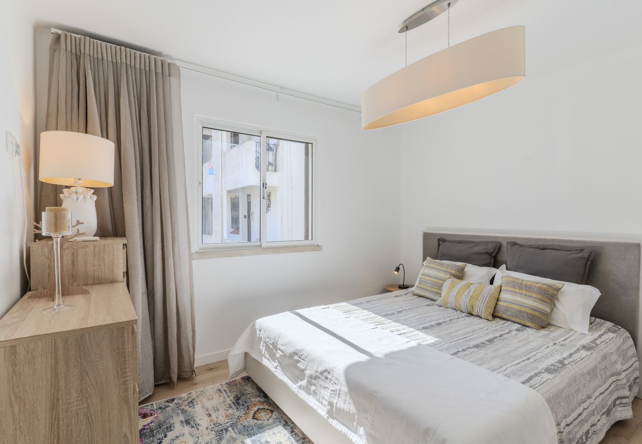 Appartement in Albufeira - #381 Sunny Apartment in the Heart of Albufeira
