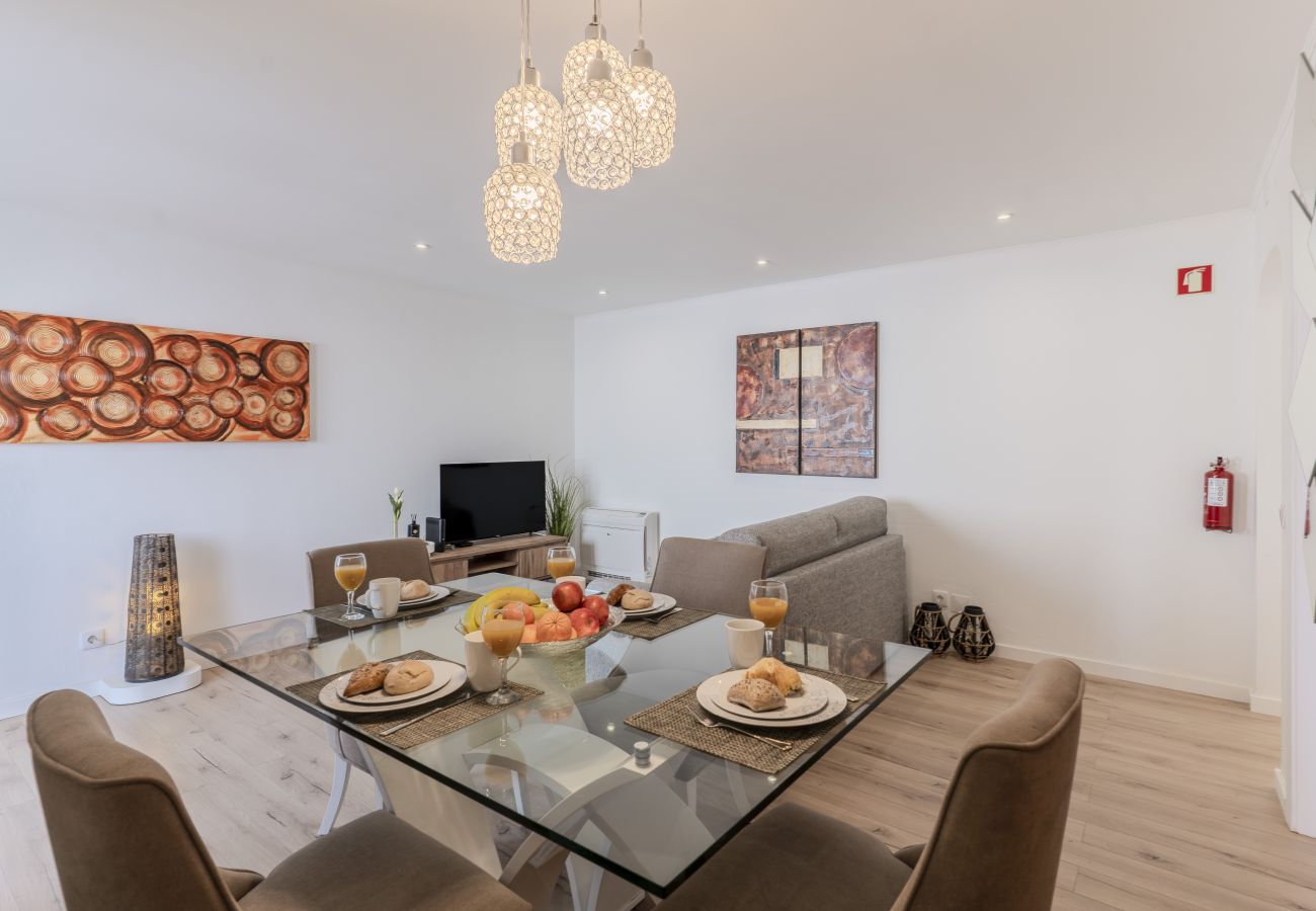 Appartement in Albufeira - #381 Sunny Apartment in the Heart of Albufeira