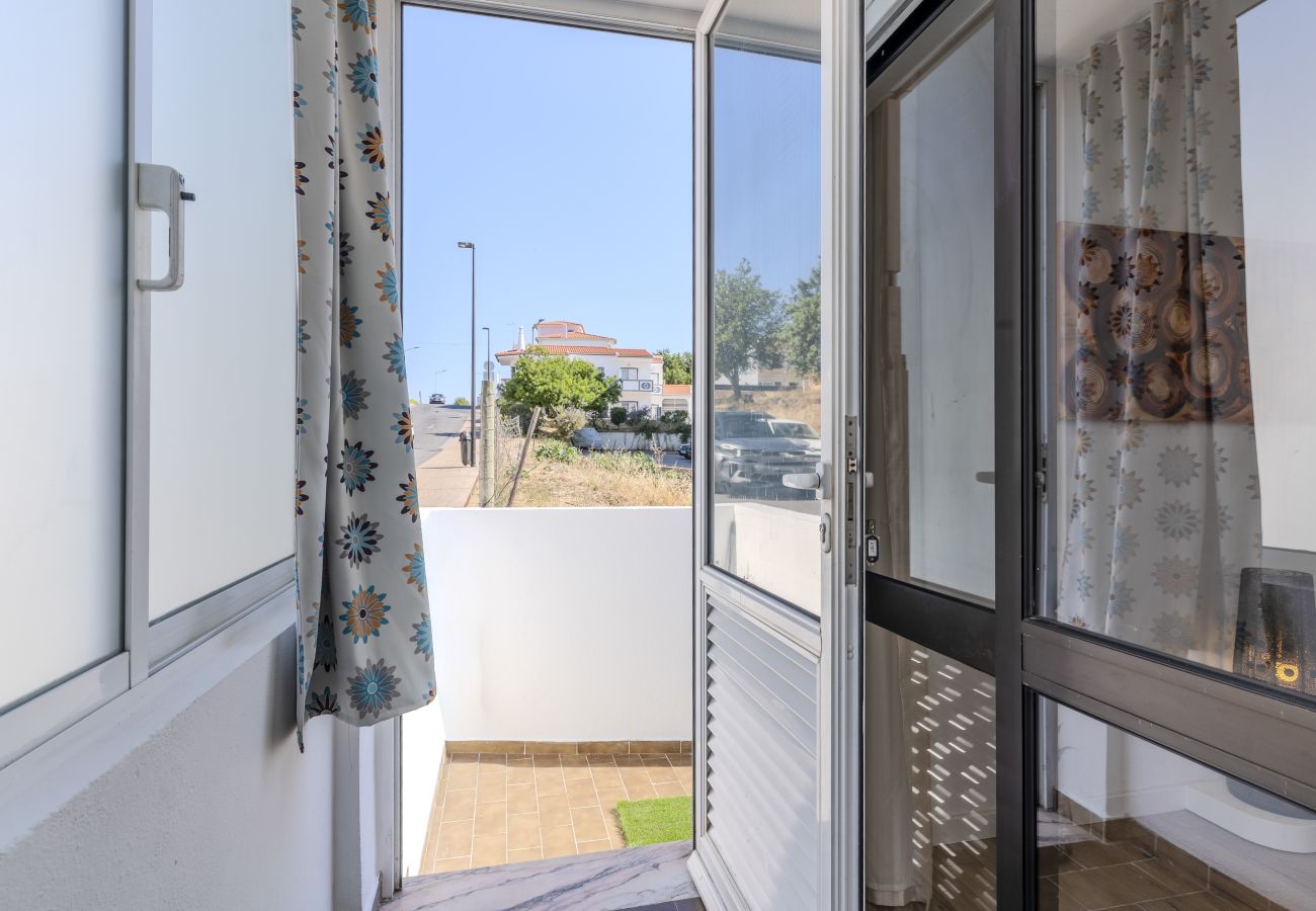Appartement in Albufeira - #381 Sunny Apartment in the Heart of Albufeira