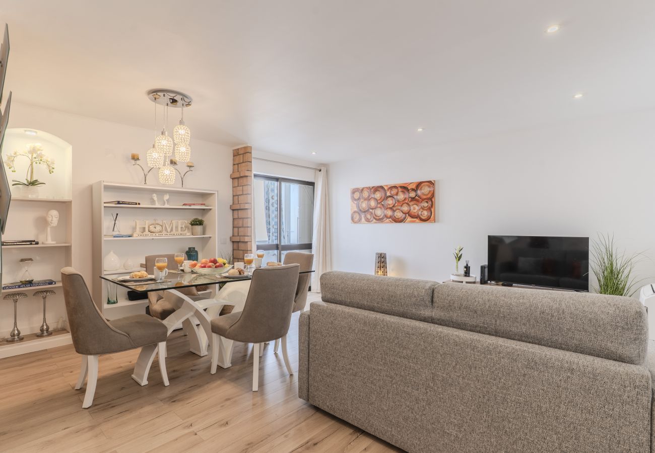 Appartement in Albufeira - #381 Sunny Apartment in the Heart of Albufeira