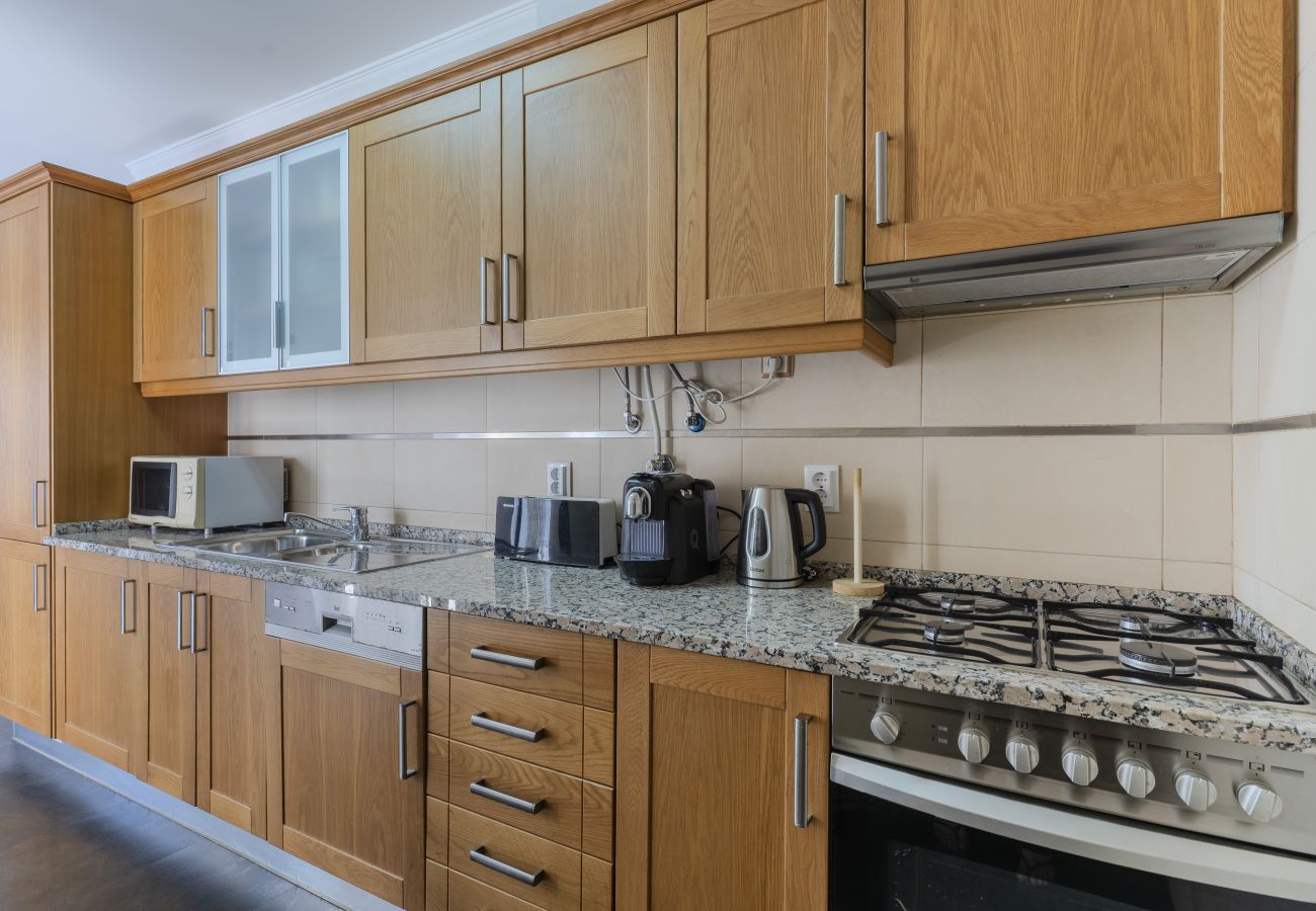 Appartement in Armação de Pêra - #387 Family-Friendly Apartment Near the Beach