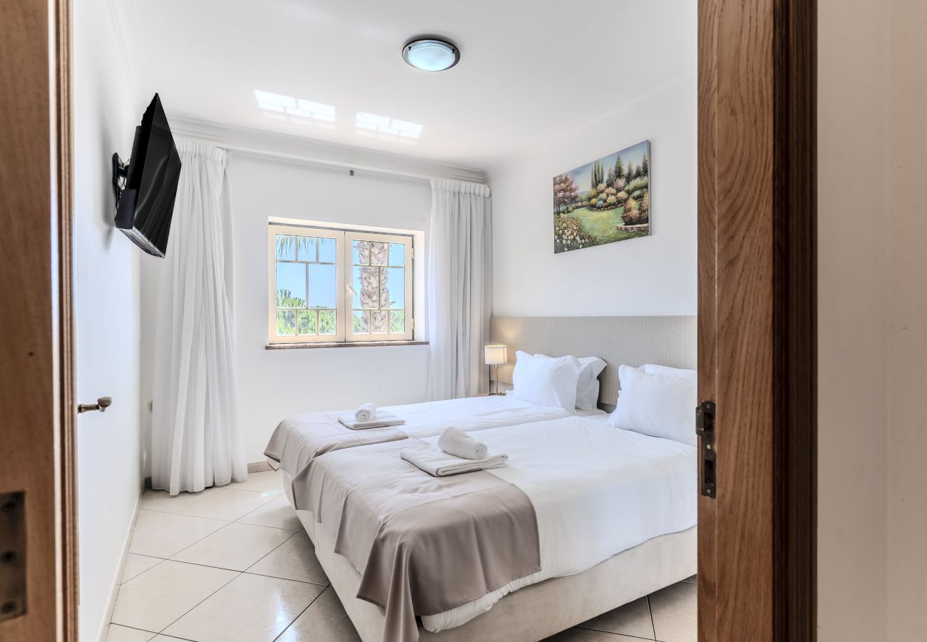Appartement in Albufeira - #396 Perfect Holiday Apartment Near the Beach