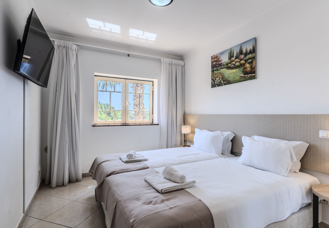 Appartement in Albufeira - #396 Perfect Holiday Apartment Near the Beach