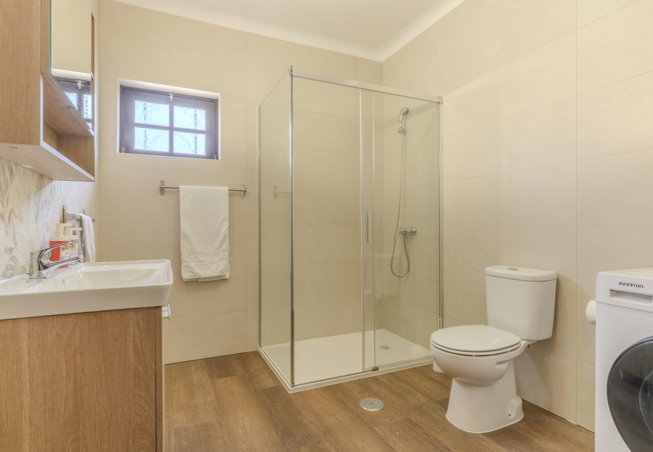 Appartement in Albufeira - #389 Vila w/ share pool | Spacious 3-BR