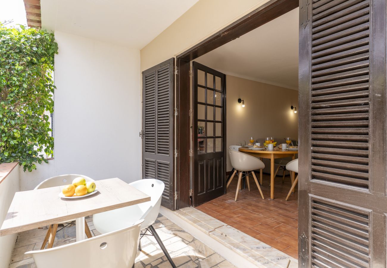 Appartement in Albufeira - #389 Vila w/ share pool | Spacious 3-BR