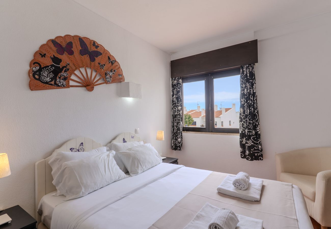 Appartement in Albufeira - #404 Bright Family Apartment | Pool in Albufeira