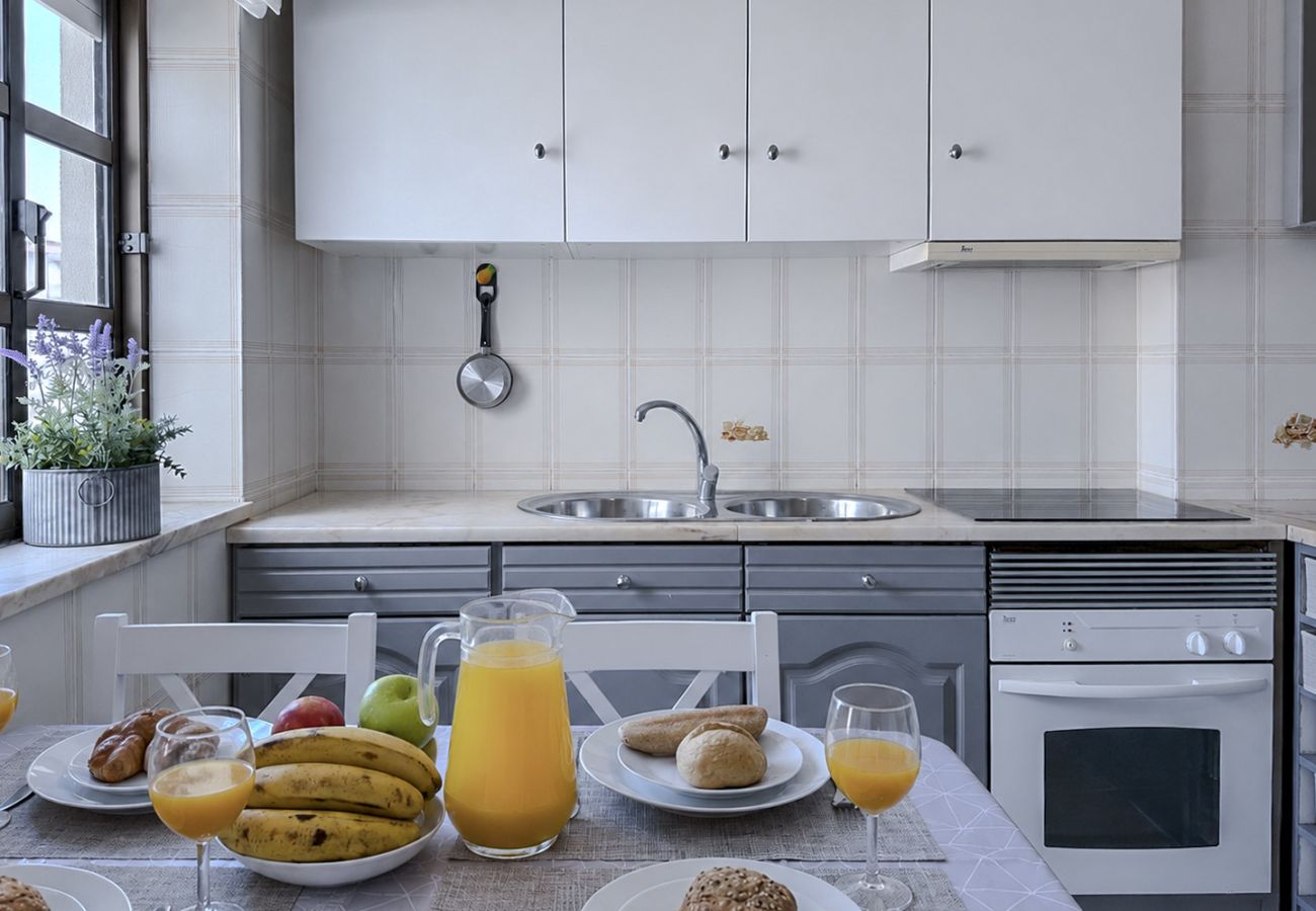 Appartement in Albufeira - #411 Sunny 1BR Apartment Near the Beach