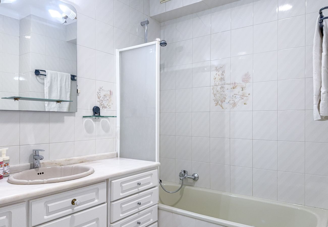 Appartement in Albufeira - #411 Sunny 1BR Apartment Near the Beach