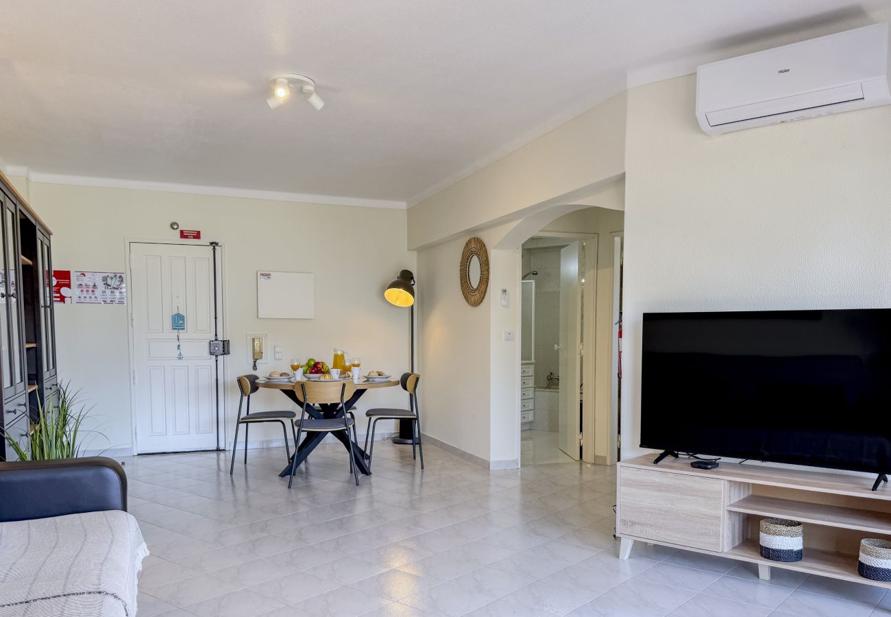 Appartement in Albufeira - #411 Sunny 1BR Apartment Near the Beach
