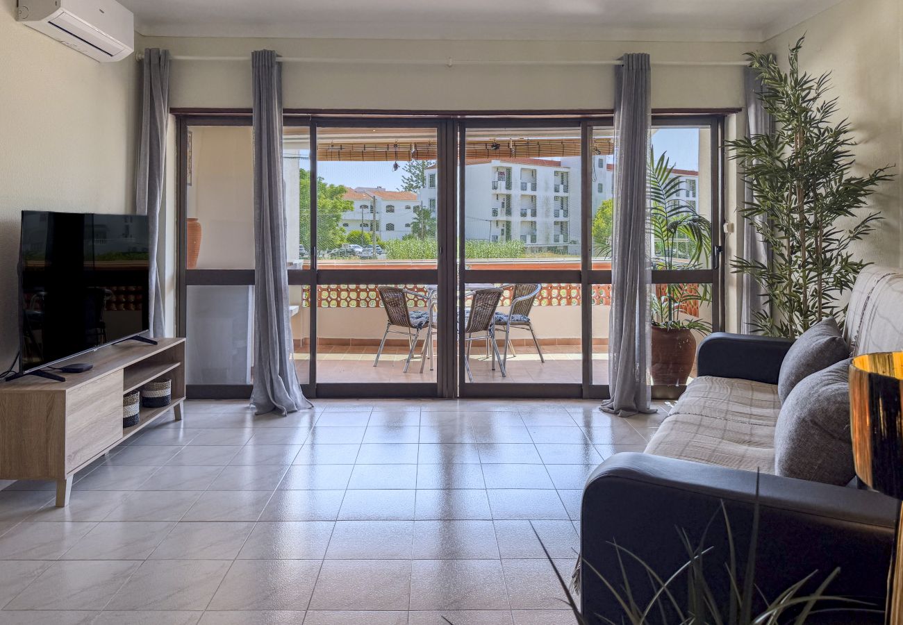 Appartement in Albufeira - #411 Sunny 1BR Apartment Near the Beach