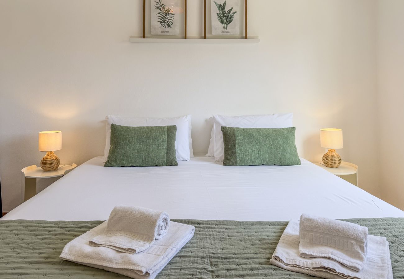 Appartement in Albufeira - #407 Central 3BR | Walk to the Beach & Old Town