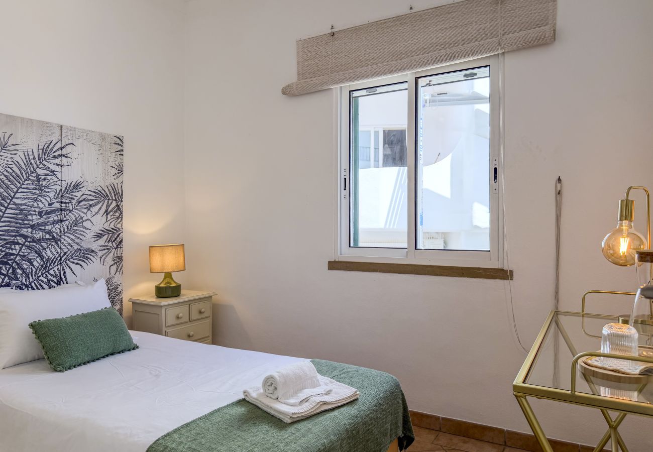 Appartement in Albufeira - #407 Central 3BR | Walk to the Beach & Old Town