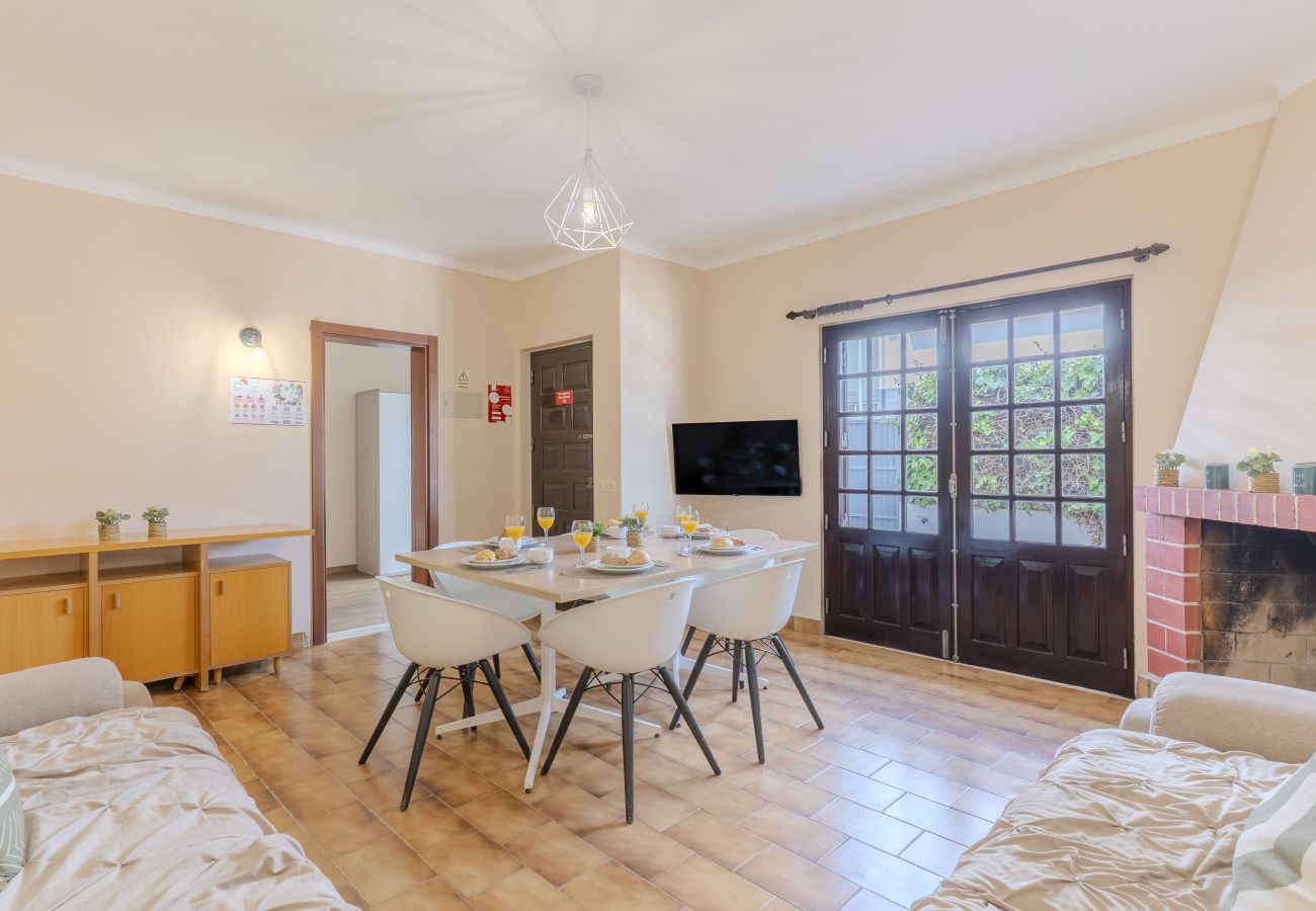 Villa in Albufeira - #395 Sun &  share Pool | V3 in New Town 