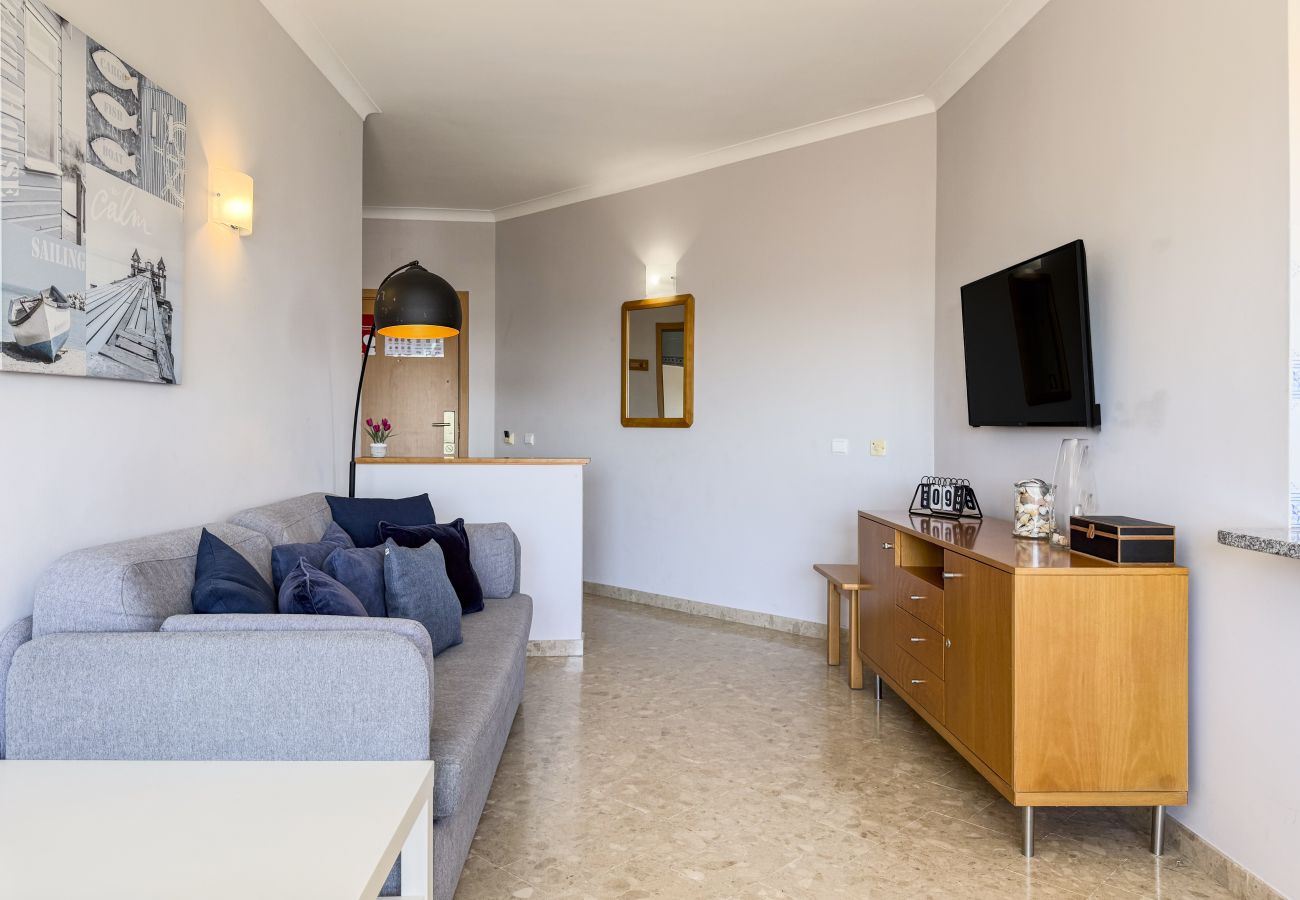 Appartement in Portimão - #357 Sea View Escape in Portimão | Pool & Spacious Balconyol