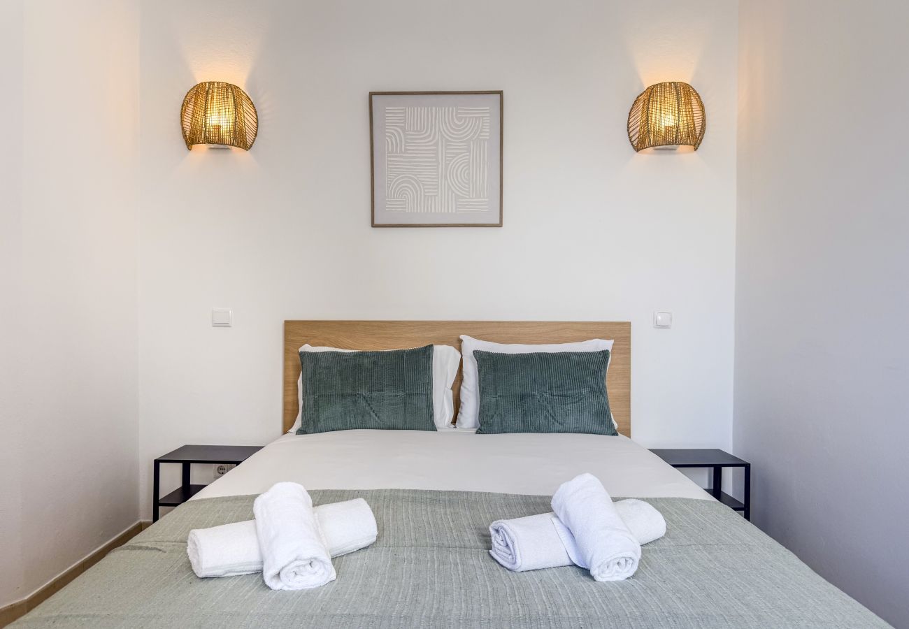 Huis in Albufeira - #403 Beach House | Sea View & BBQ
