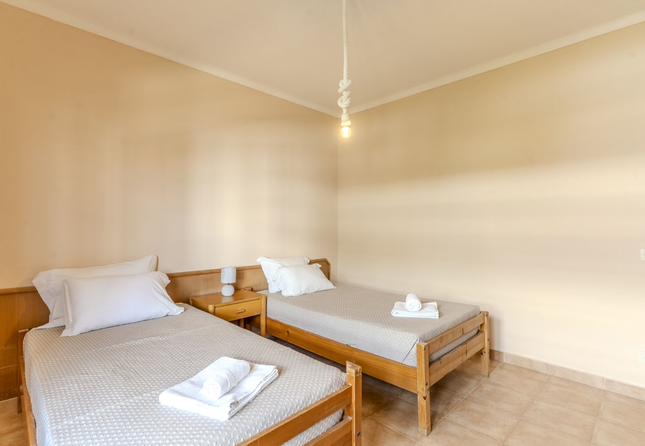 Villa in Albufeira - #392 Spacious 4BR Villa in Albufeira | Shared Pool