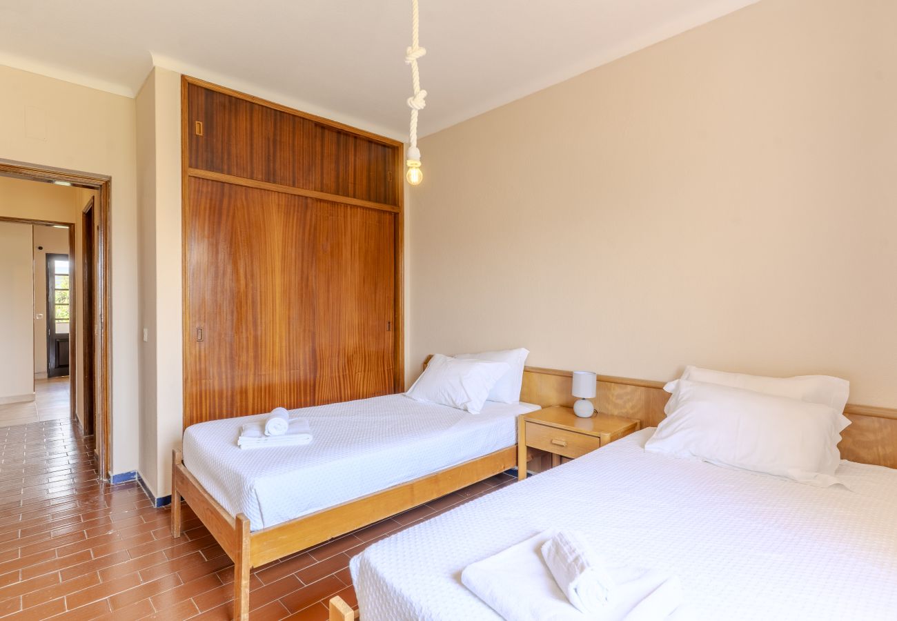 Villa in Albufeira - #392 Spacious 4BR Villa in Albufeira | Shared Pool