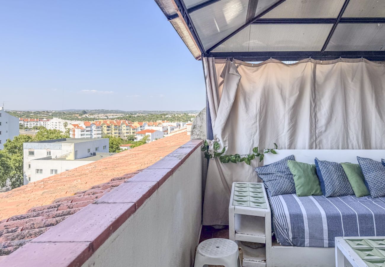 Appartement in Albufeira - #409 Central Albufeira Getaway with Shared Pool