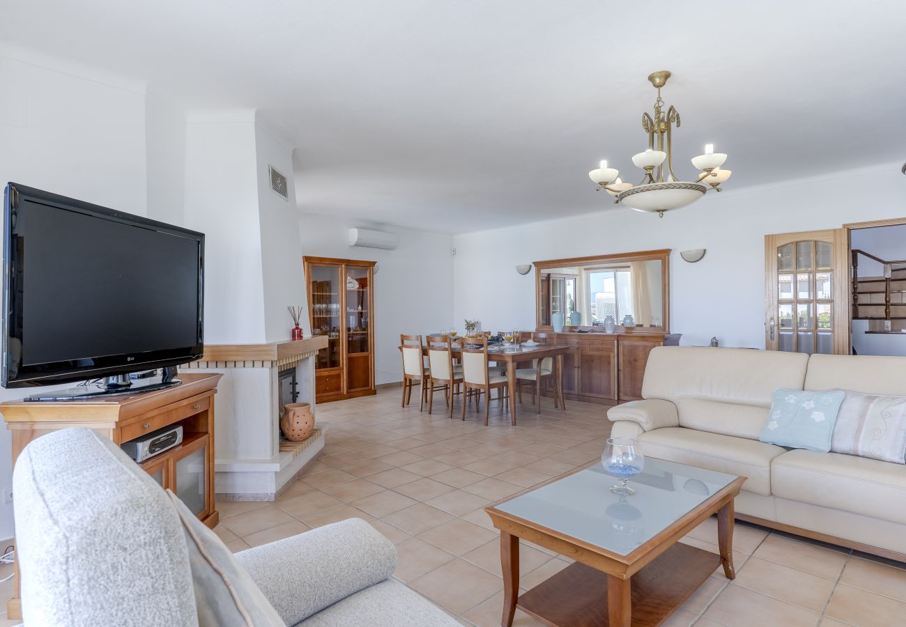 Villa in Albufeira - #416 Spacious Villa | Private Pool, BBQ & Parking