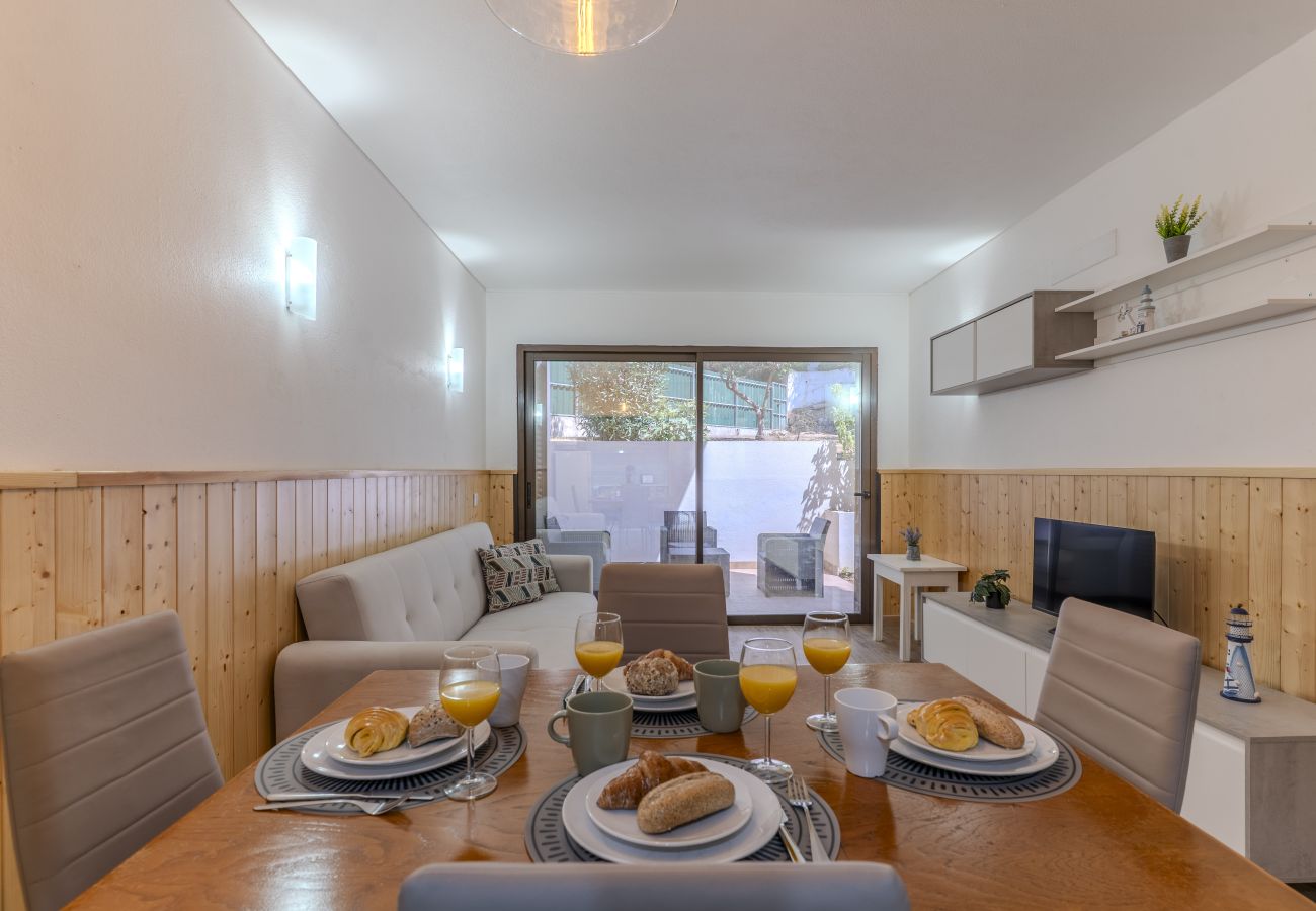 Appartement in Albufeira - #400 Central Albufeira Oasis | 1BR & Pool