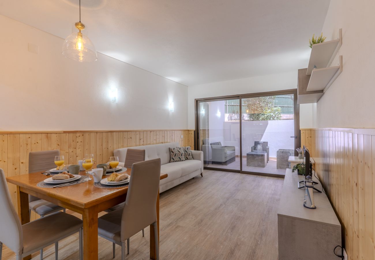 Appartement in Albufeira - #400 Central Albufeira Oasis | 1BR & Pool