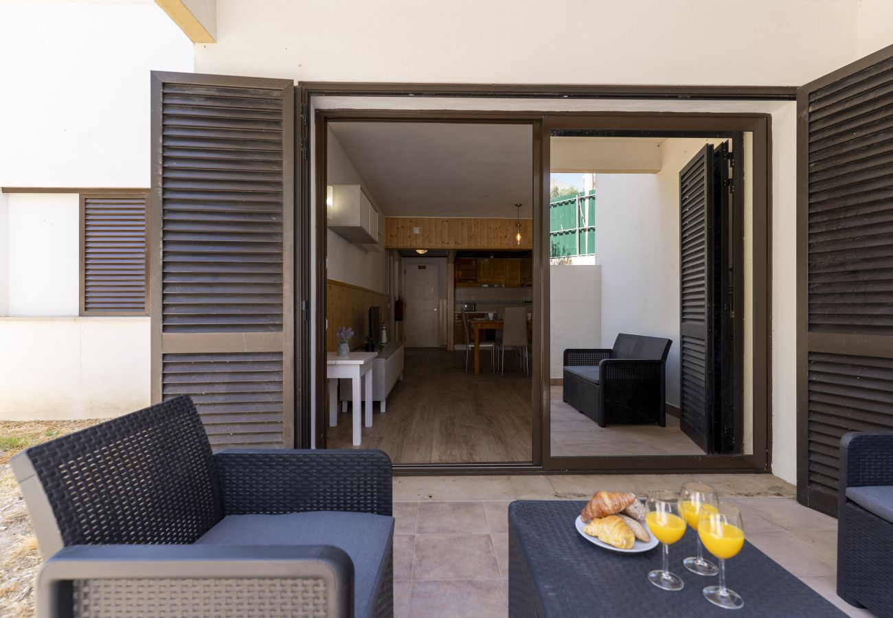 Appartement in Albufeira - #400 Central Albufeira Oasis | 1BR & Pool