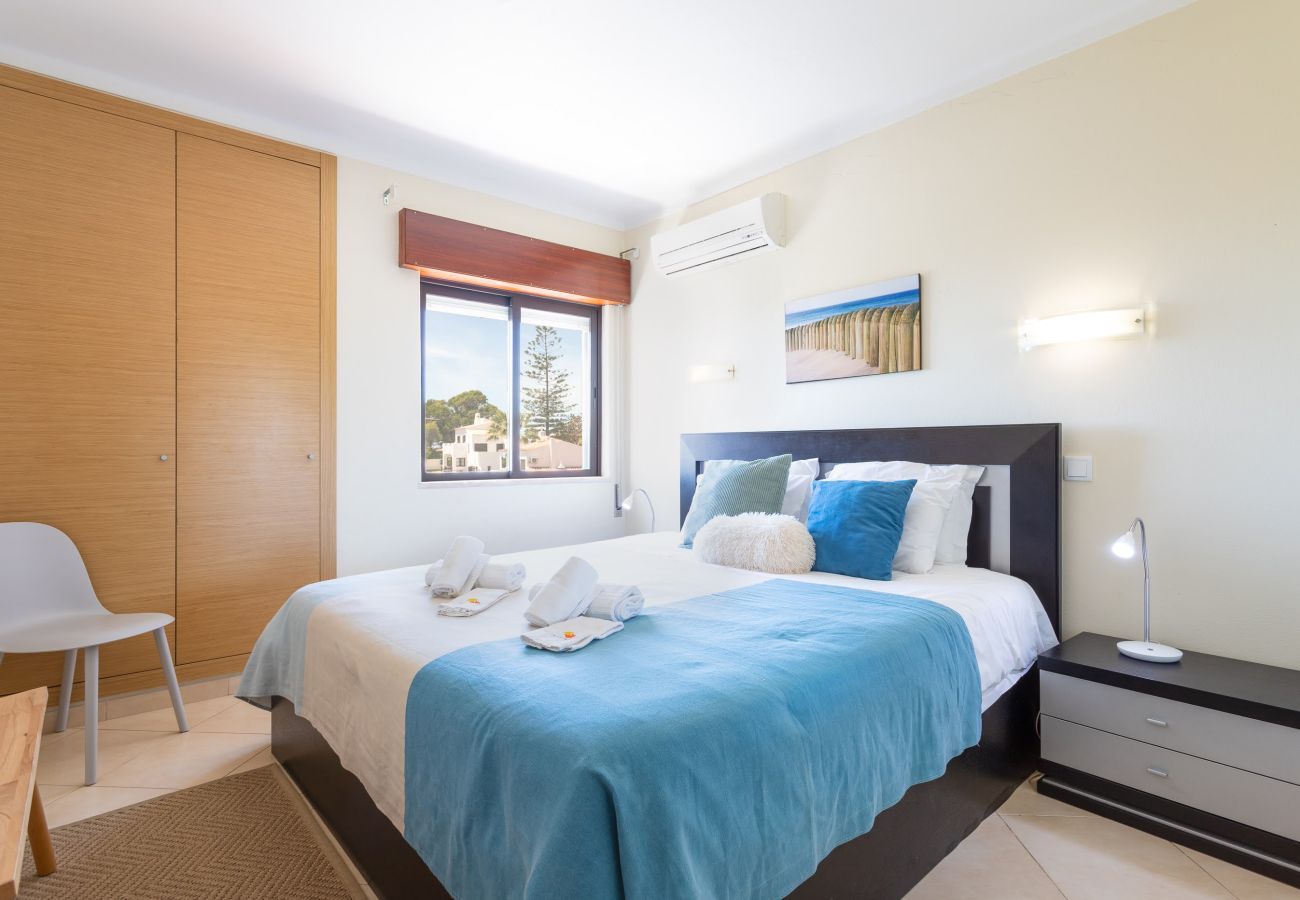 Apartamento en Albufeira - #005 Modern Apartment | Cozy & Bright