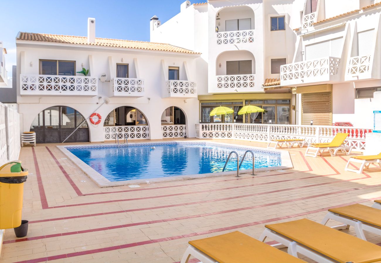 Apartamento en Albufeira - #035 2BR Oura Village | Pool & Prime Location