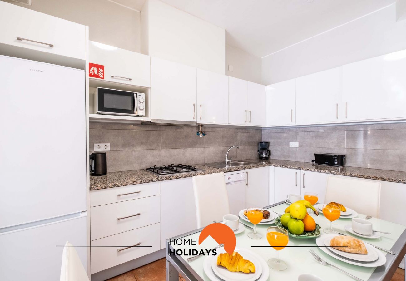 Apartamento en Albufeira - #099 1BR Caliços | Quiet & Local