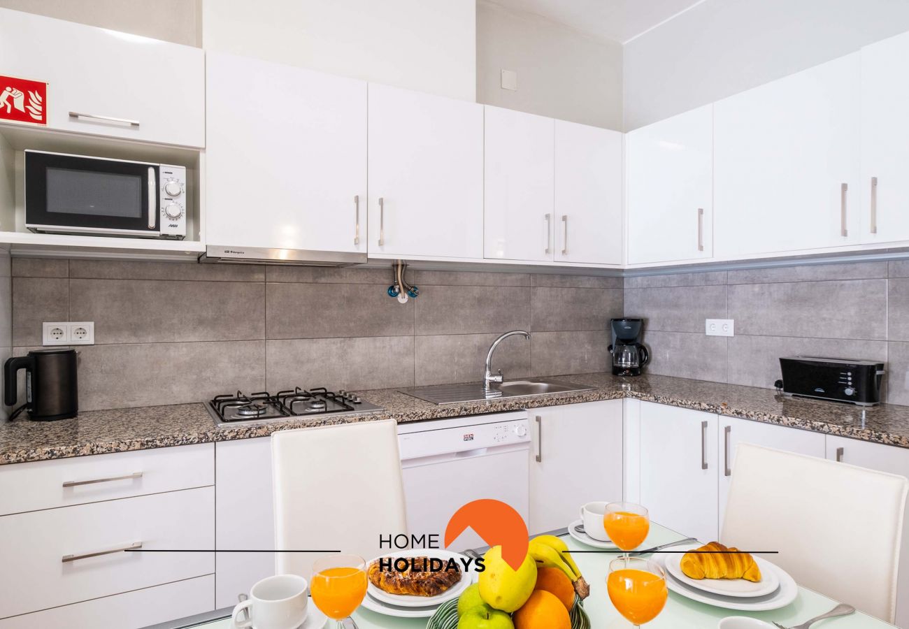 Apartamento en Albufeira - #099 1BR Caliços | Quiet & Local