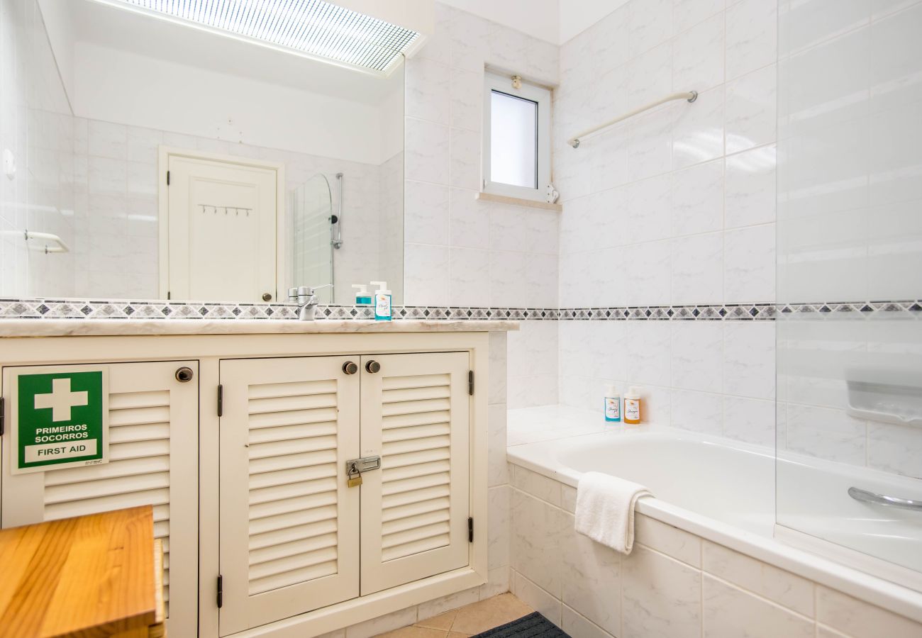 Apartamento en Albufeira - #025 Charming 3BR Apartment | Albufeira Stay