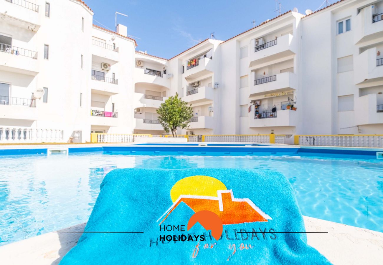 Apartamento en Albufeira - #112 Oura Apartment | Pool & Nightlife