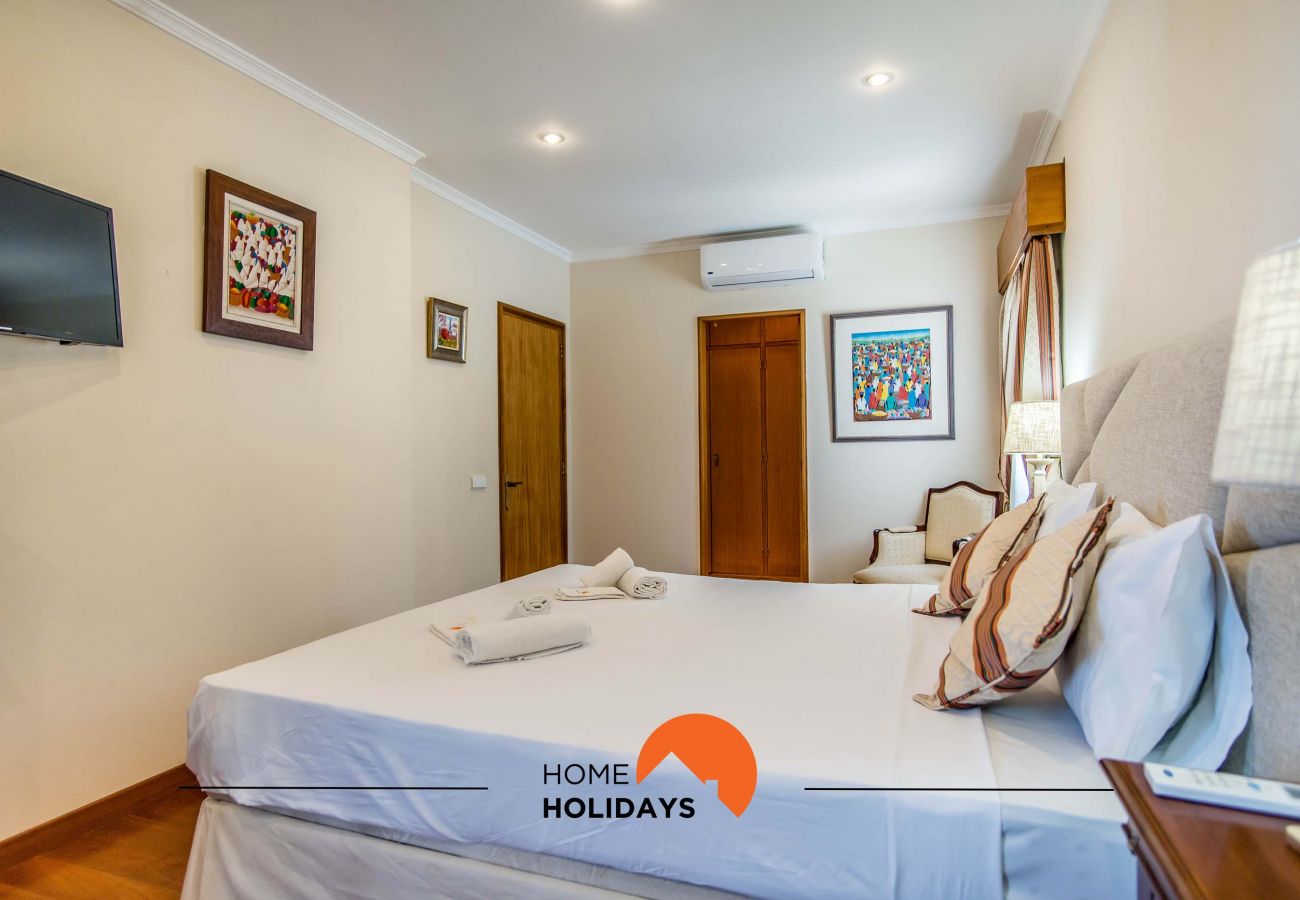 Casa adosada en Albufeira - #128 Private Villa for Family | Pool & Spacious