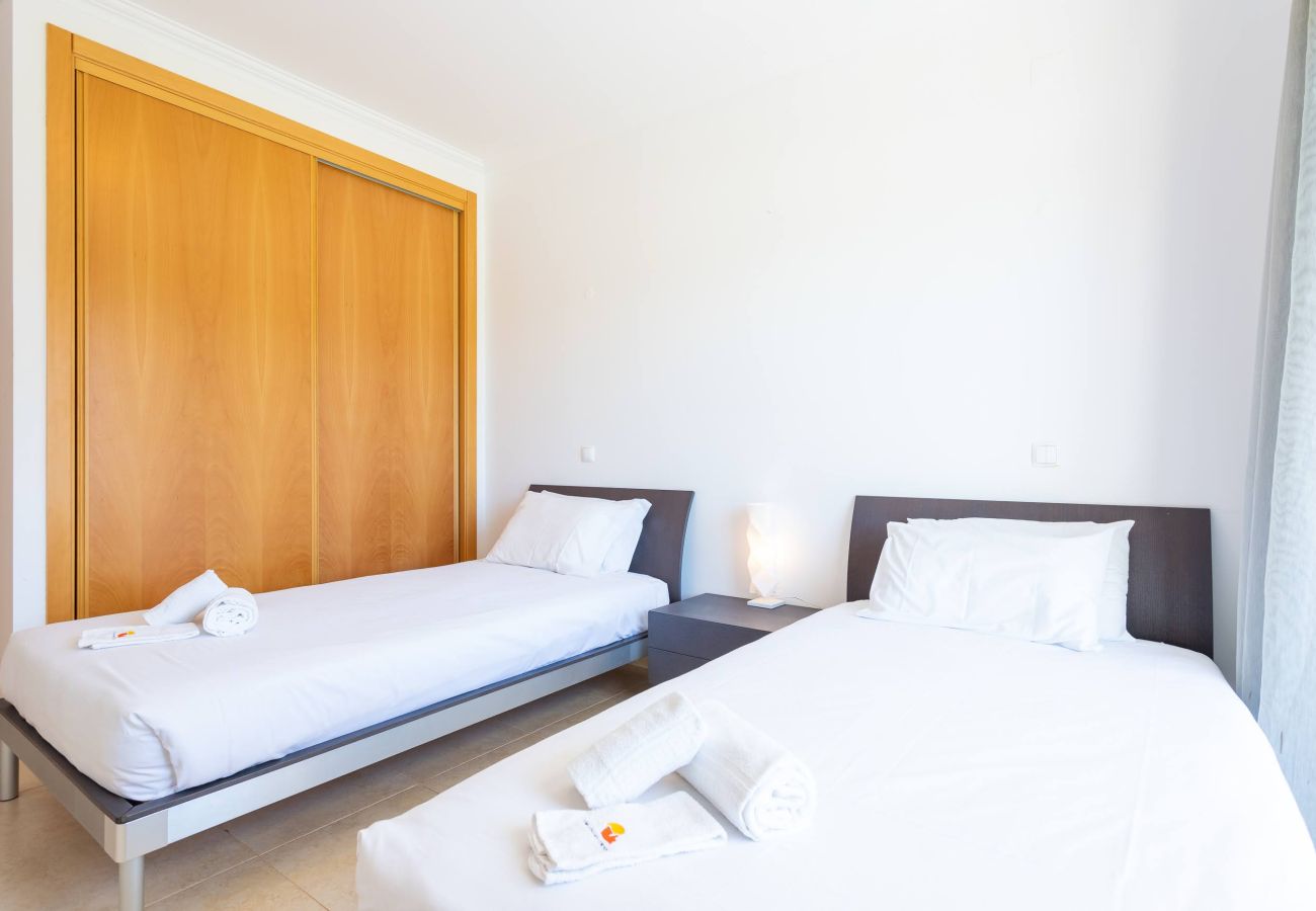 Casa en Albufeira - #154 | Relax & Unwind 2BDR Villa