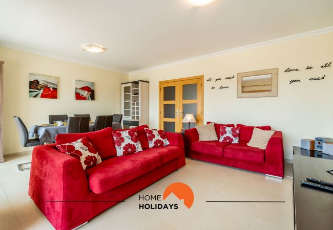 Casa adosada en Albufeira - #160 3BR Villa | Pool & Comfort