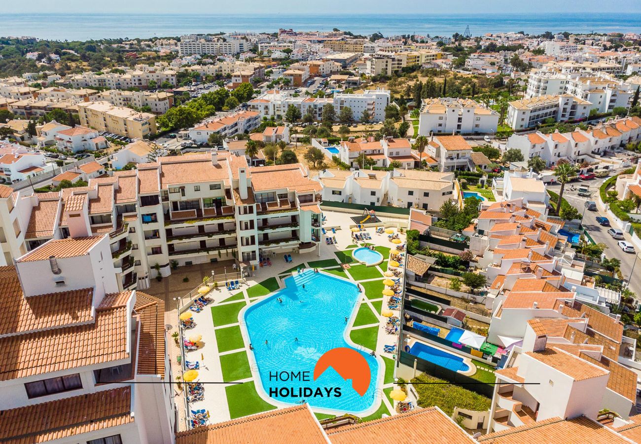 Apartamento en Albufeira - #212 Vila Magna | Pool & City Views