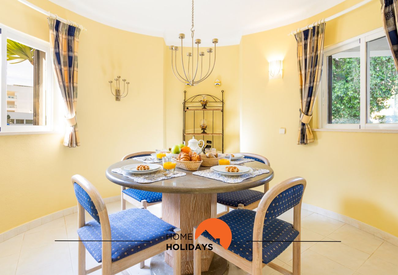 Villa en Albufeira - #214 3BR Villa | Pool & Family Friendly